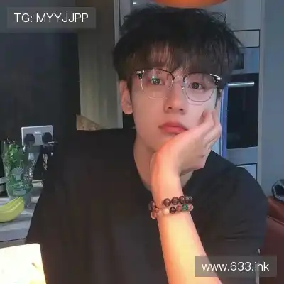 翁纳伶